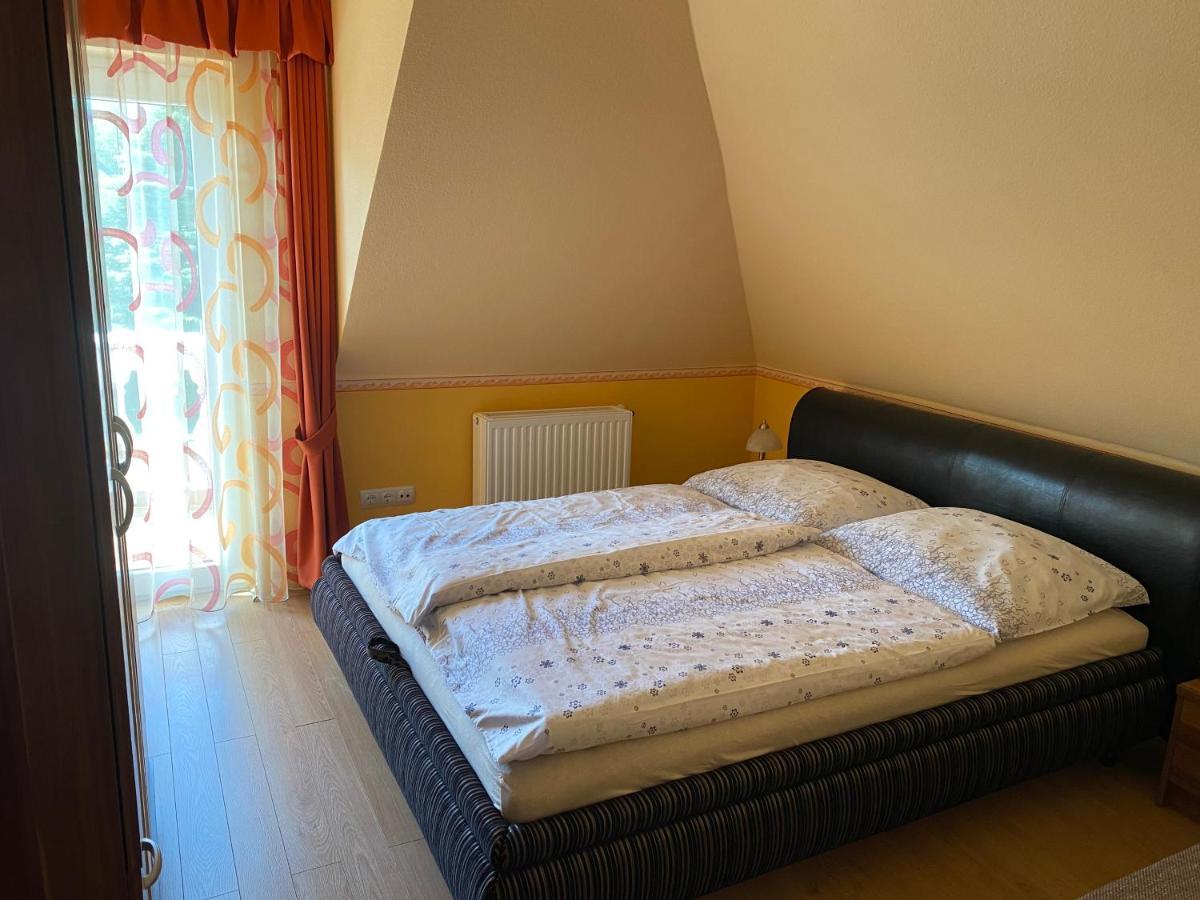 Panka Vendeghaz Emeleti Appartement Balatonboglár Buitenkant foto